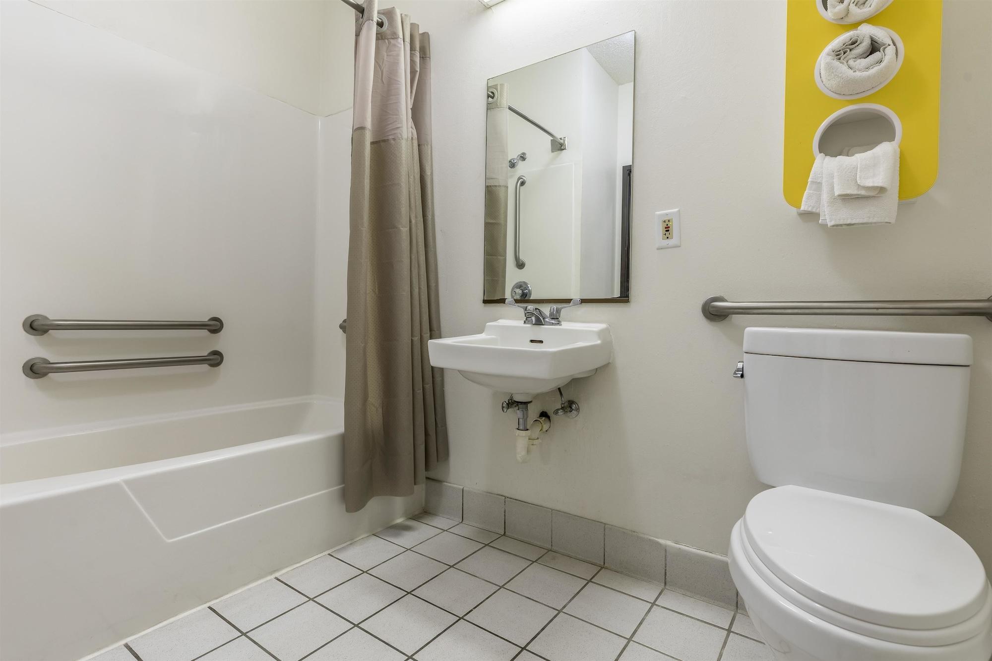 6-indianapolis, In - Southport 2* Indianapolis