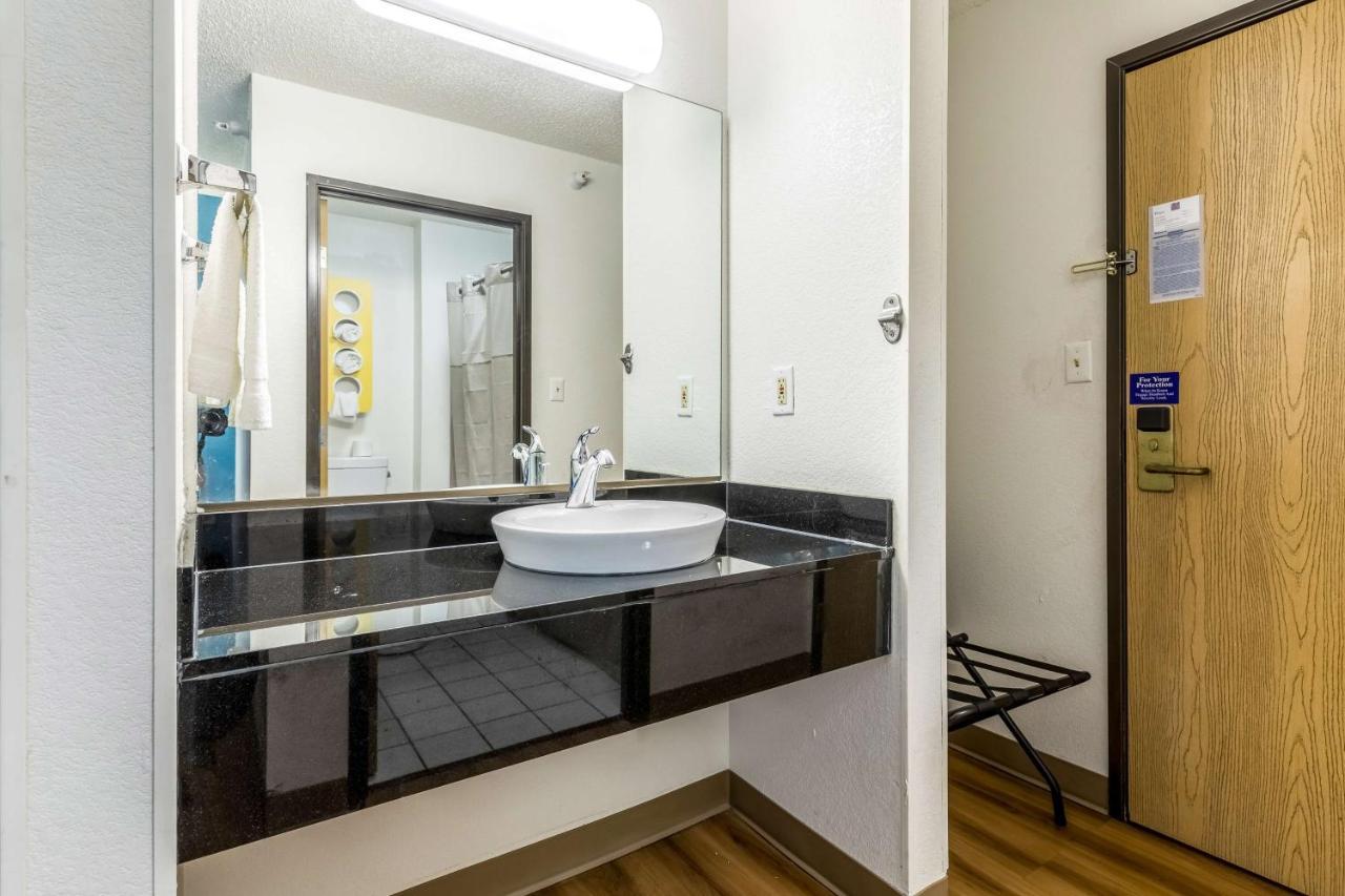 6-indianapolis, In - Southport 2*