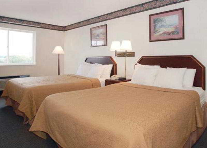 6-indianapolis, In - Southport Hotel 2*