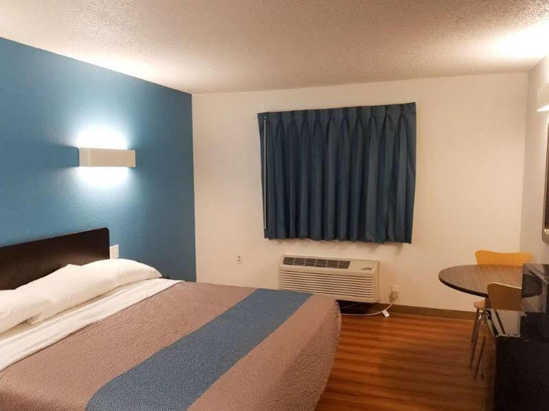 6-indianapolis, In - Southport