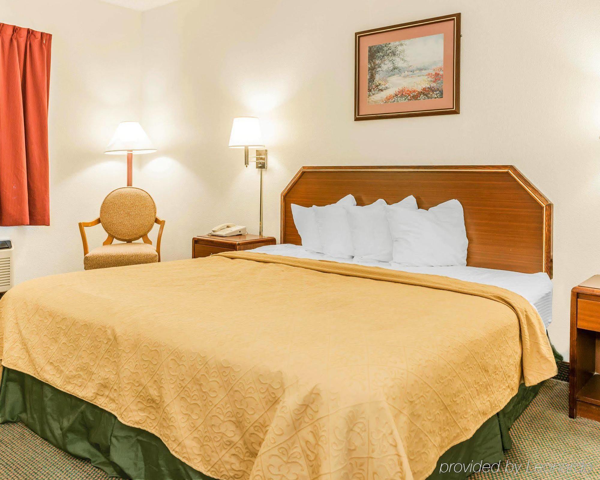 6-indianapolis, In - Southport Hotel 2*