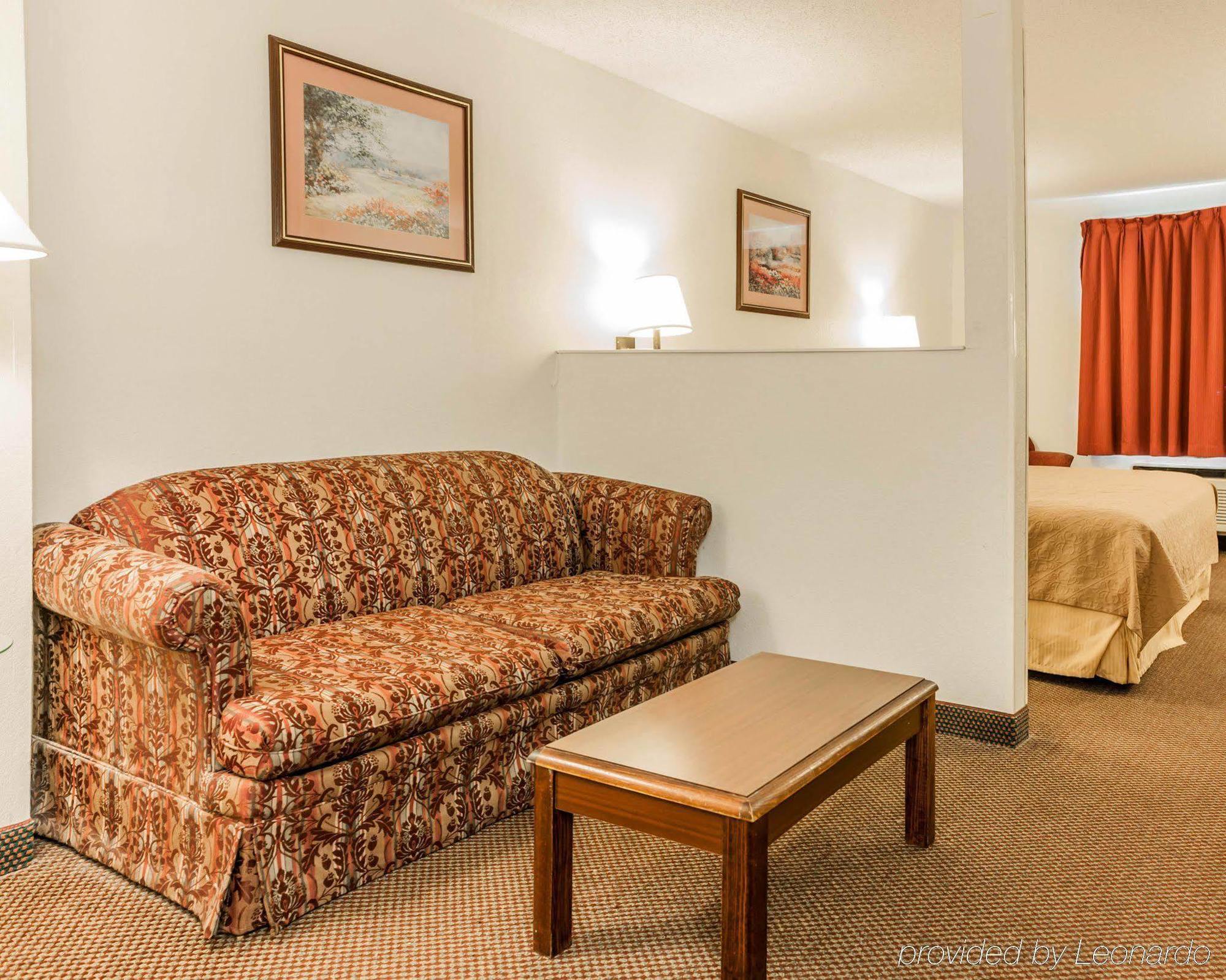 Hotel 6-indianapolis, In - Southport