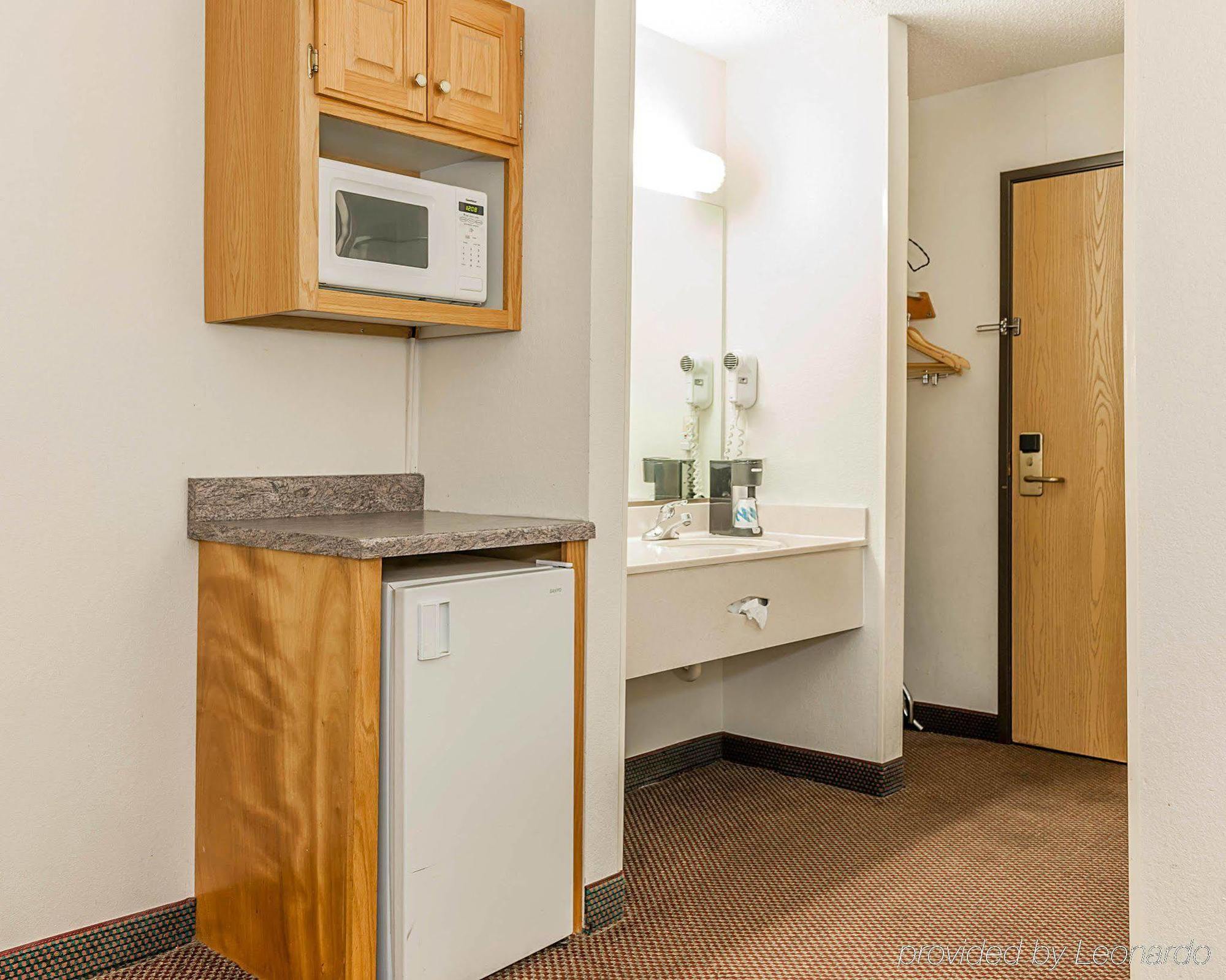 Hotel 6-indianapolis, In - Southport Indianapolis